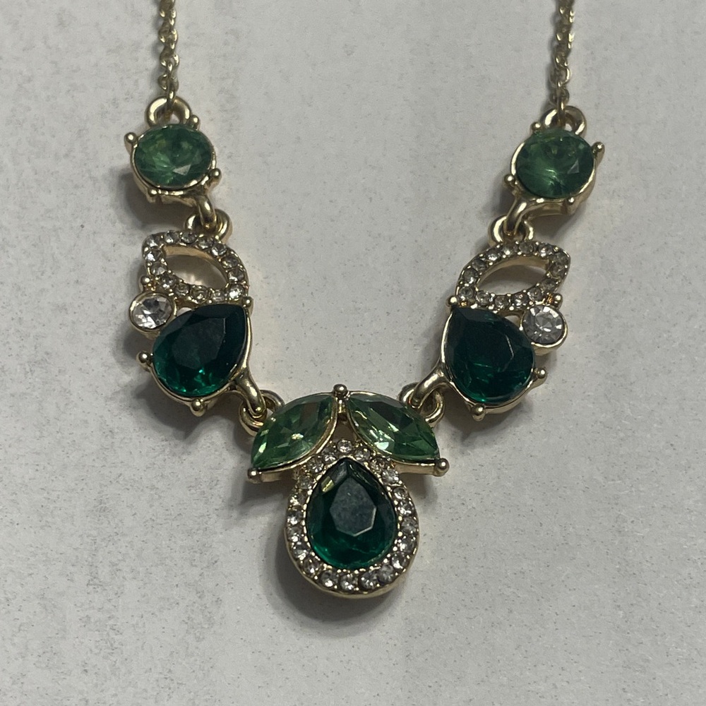 ANNE KLEIN Crystal & Stone Cluster Statement Necklace